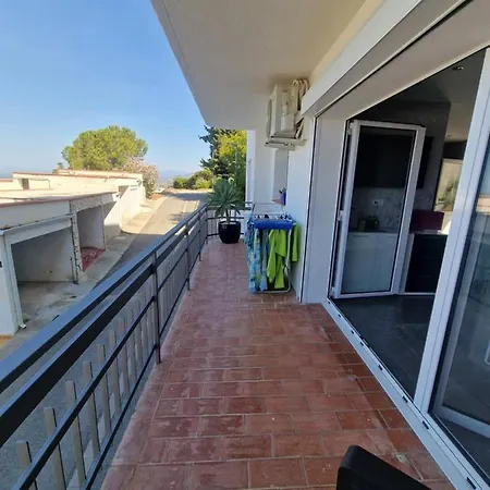 Benedicte Apartment *