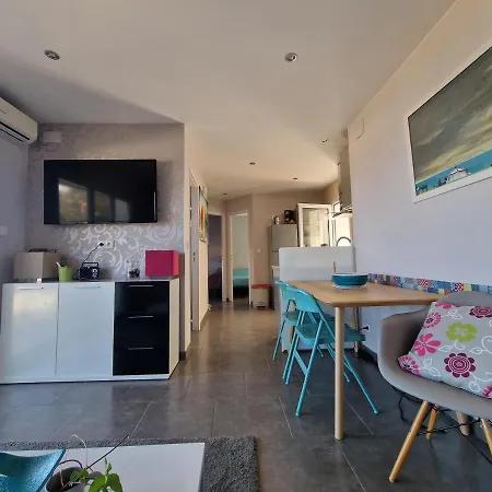 Benedicte Apartment *